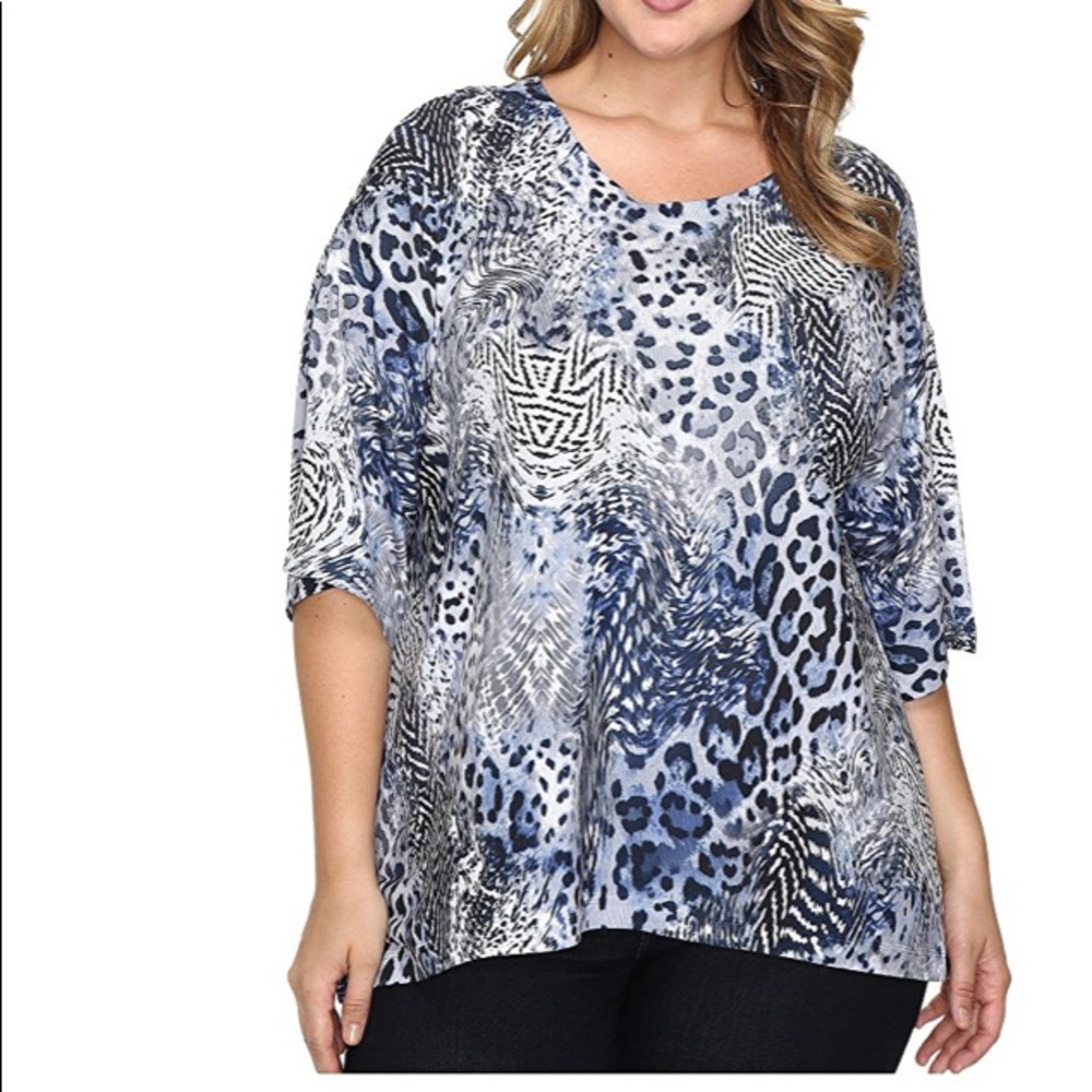 Lightweight stretch poly sweater knit fabric
